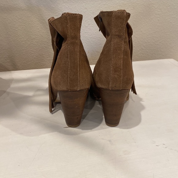 Howsty Marci Brown Suede Ankle Fringe Bootie size 38/ US 8 - Picture 4 of 7